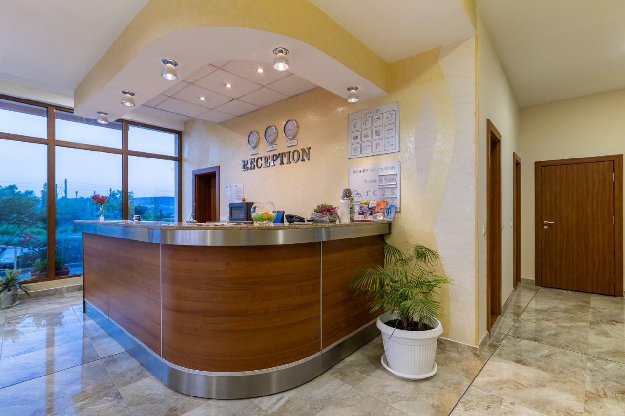 Adamo Hotel فارنا المظهر الخارجي الصورة